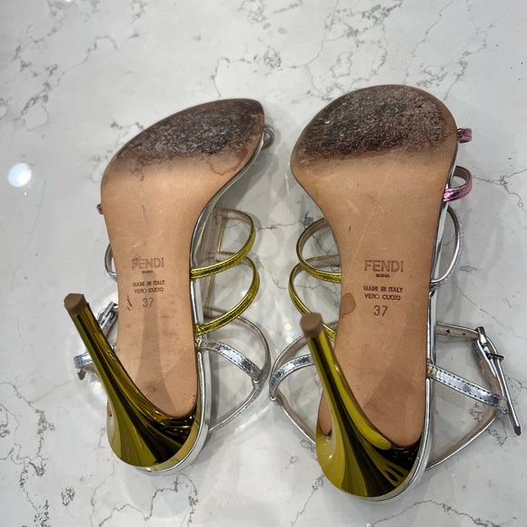 Fendi sandals with silver, gold and pink straps, gold heels, size 37 - Picture 7 of 9